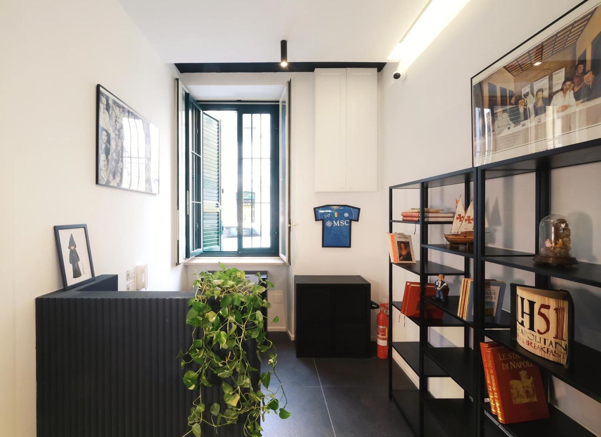 Lh51 Rooms Naples Exterior photo